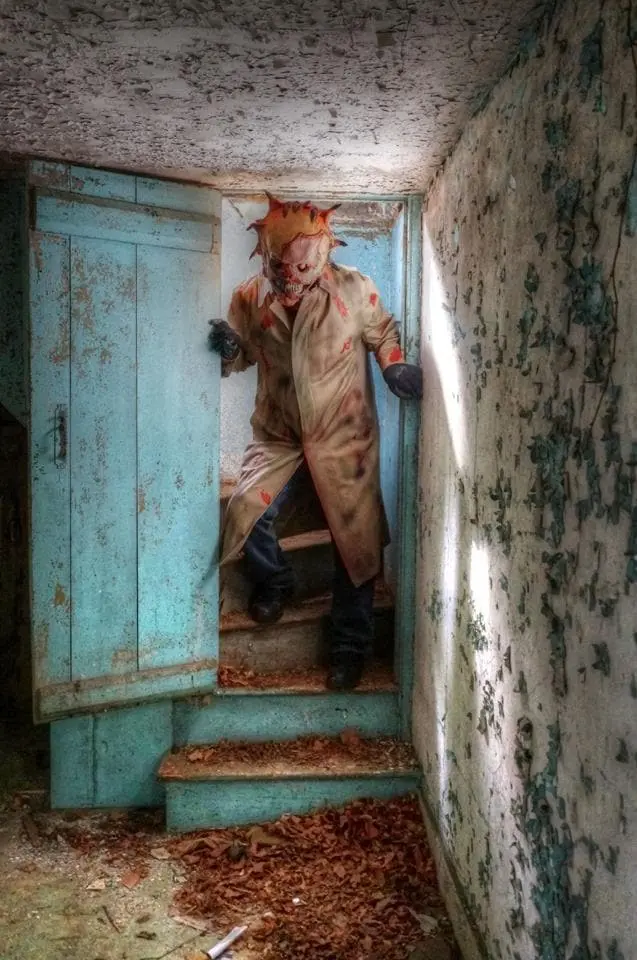 The Horror Dome "Flesh Ripper Demon" HD Studios Pro Halloween Mask 5 The Horror Dome "Flesh Ripper Demon" HD Studios Pro Halloween Mask - Image 3